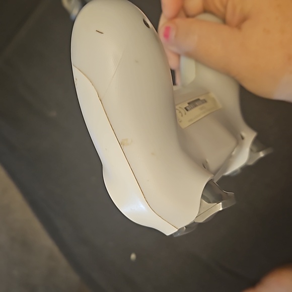 Playstation‎ Controller - Picture 3 of 4